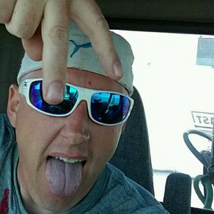 Meet your Posher, Jon